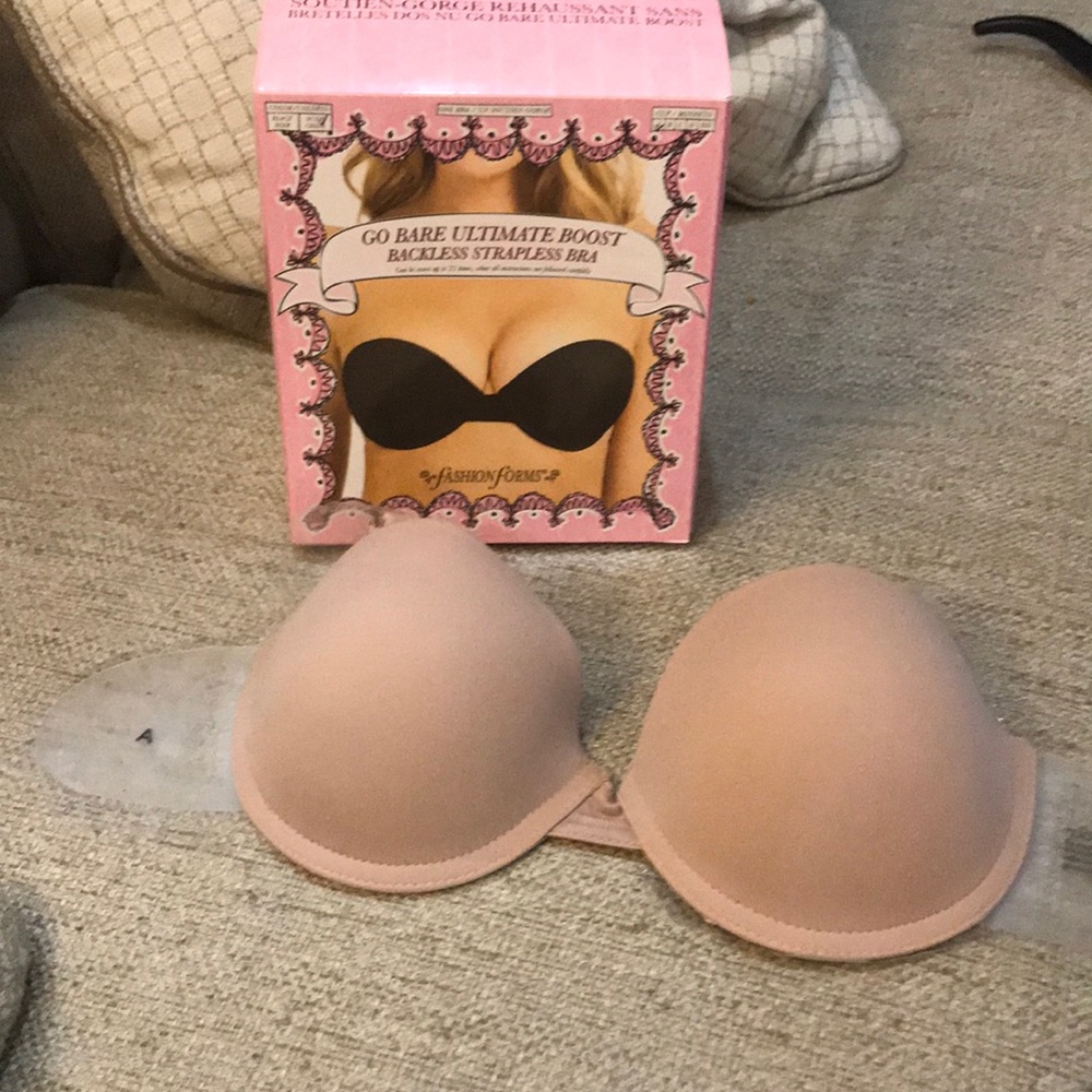 Sticky cup backless bra